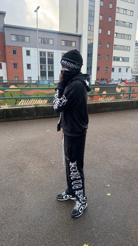 “BLACK” BEANIE SET